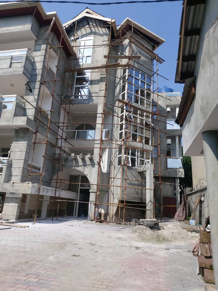 Immeuble résidentiel — Finition façade